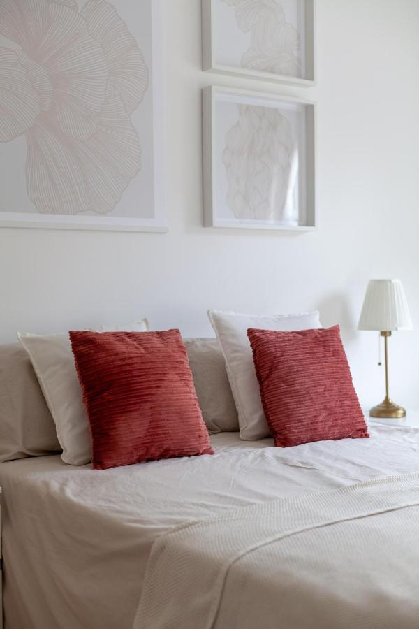 Arte Stays - 3-Bedroom Bright House London, Haggerston, Garden, Parking, 8 Min Walk To Haggerston Station, Weekly Or Monthly Stays, Serviced Accommodation - 7 Guests Exterior foto