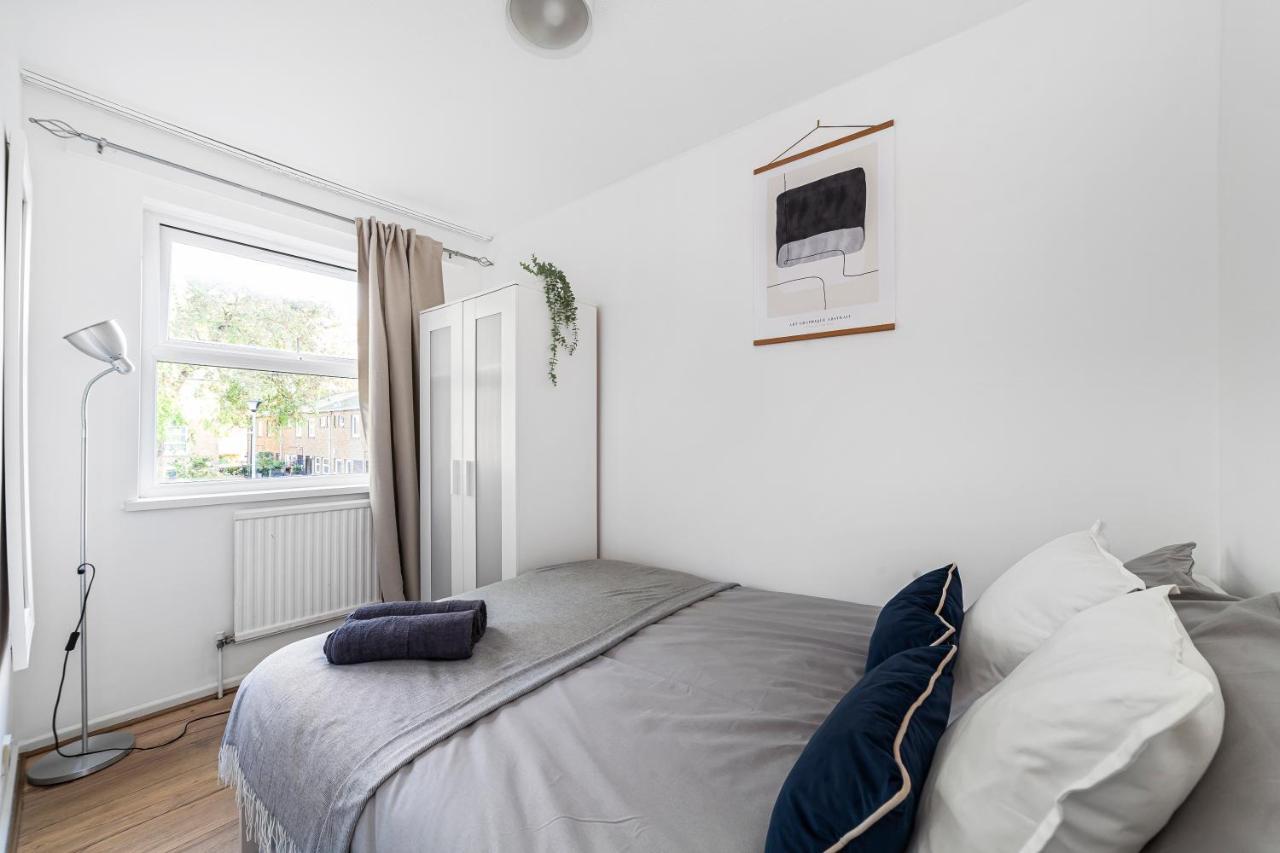 Arte Stays - 3-Bedroom Bright House London, Haggerston, Garden, Parking, 8 Min Walk To Haggerston Station, Weekly Or Monthly Stays, Serviced Accommodation - 7 Guests Exterior foto